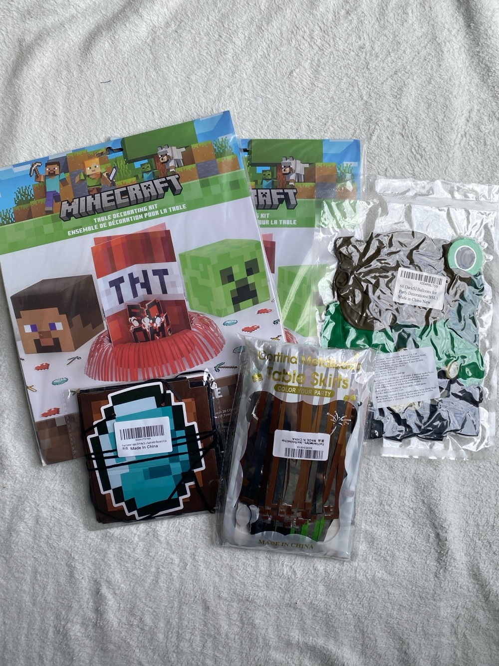 NWT Minecraft Party Decor Bundle